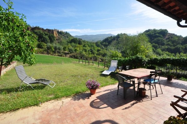 casa indipendente in vendita a Terranuova Bracciolini in zona Piantravigne