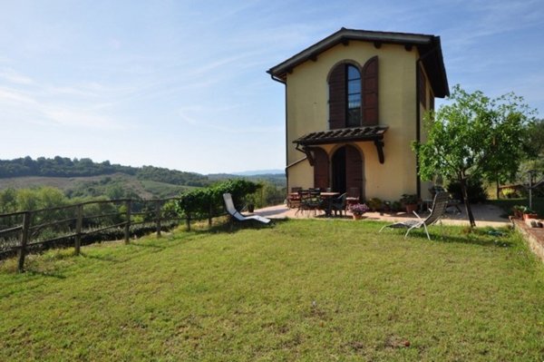 casa indipendente in vendita a Terranuova Bracciolini in zona Piantravigne