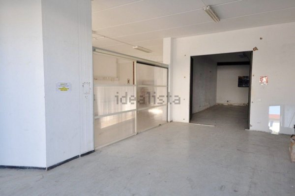 locale commerciale in vendita a Terranuova Bracciolini