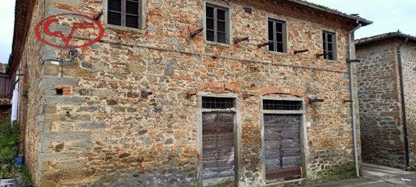 casa indipendente in vendita a Terranuova Bracciolini in zona Traiana