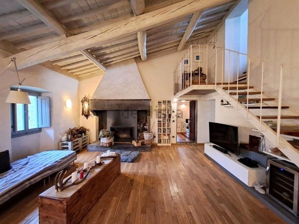 casa indipendente in vendita a Terranuova Bracciolini in zona Penna