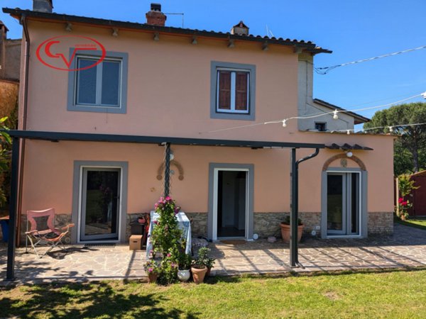 casa indipendente in vendita a Terranuova Bracciolini