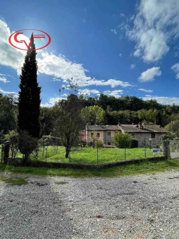 casa indipendente in vendita a Terranuova Bracciolini in zona Penna