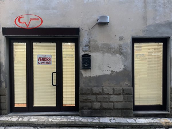 locale commerciale in vendita a Terranuova Bracciolini