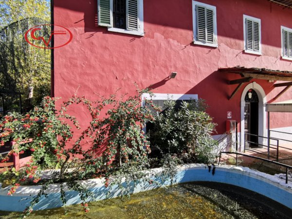 negozio in vendita a Terranuova Bracciolini