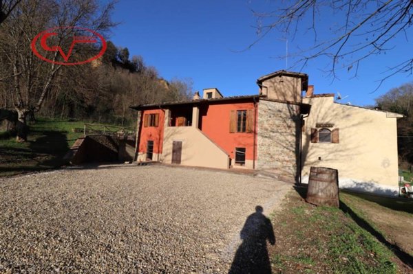 casa indipendente in vendita a Terranuova Bracciolini in zona Montemarciano