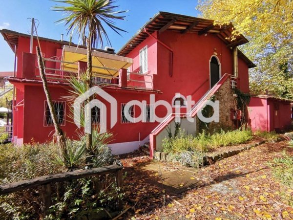 casa indipendente in vendita a Terranuova Bracciolini