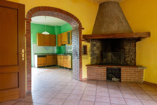 appartamento in vendita a Terranuova Bracciolini in zona Penna