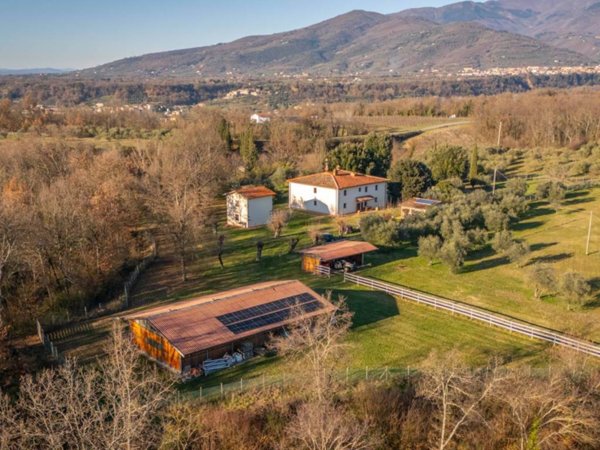 casa indipendente in vendita a Terranuova Bracciolini
