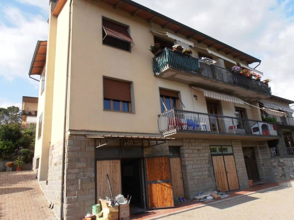 appartamento in vendita a Terranuova Bracciolini in zona Ville