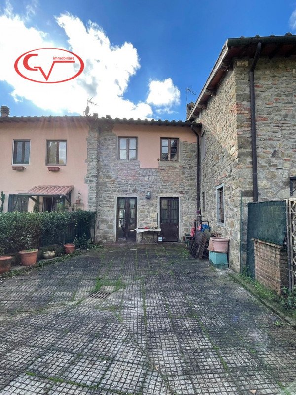 appartamento in vendita a Terranuova Bracciolini in zona Penna