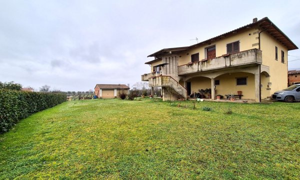 casa indipendente in vendita a Terranuova Bracciolini in zona Campogialli