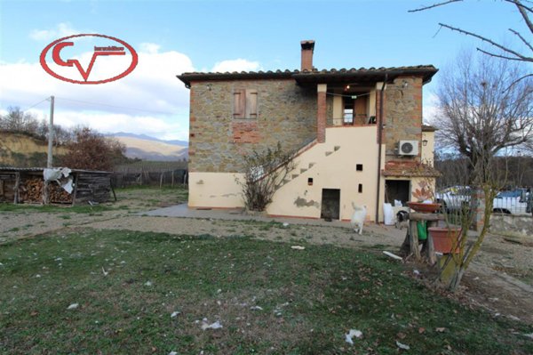 casa indipendente in vendita a Terranuova Bracciolini in zona Traiana