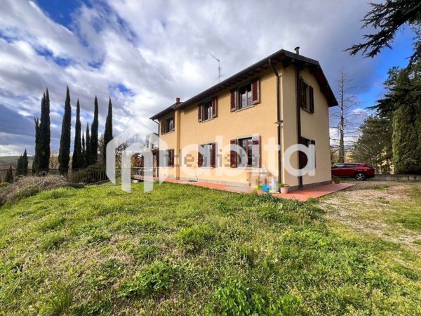 casa indipendente in vendita a Terranuova Bracciolini