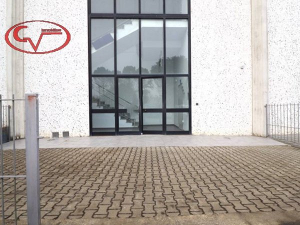 negozio in vendita a Terranuova Bracciolini