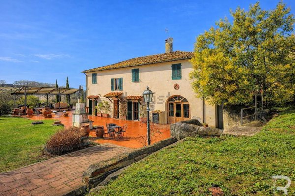 casale in vendita a Terranuova Bracciolini