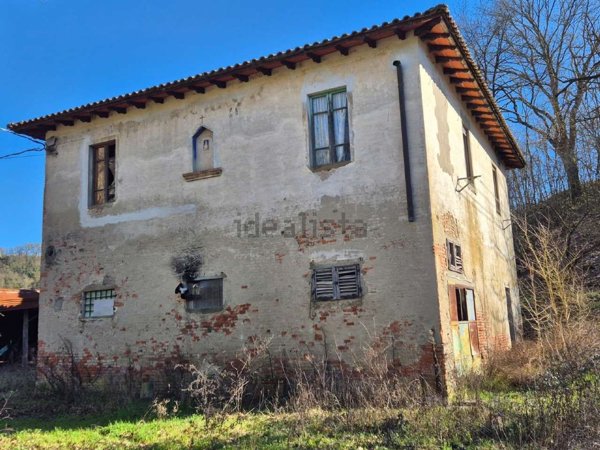 pentavano in vendita a Terranuova Bracciolini in zona Tasso