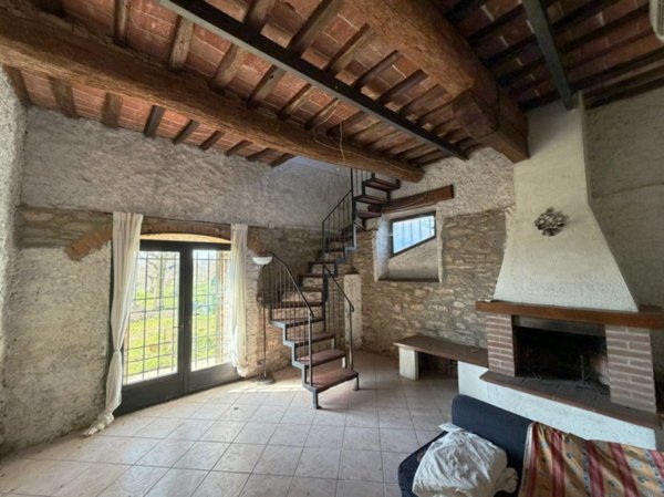casa indipendente in vendita a Terranuova Bracciolini in zona Traiana