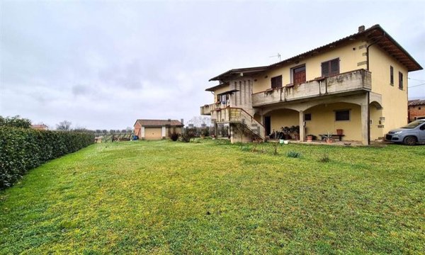 casa indipendente in vendita a Terranuova Bracciolini in zona Campogialli