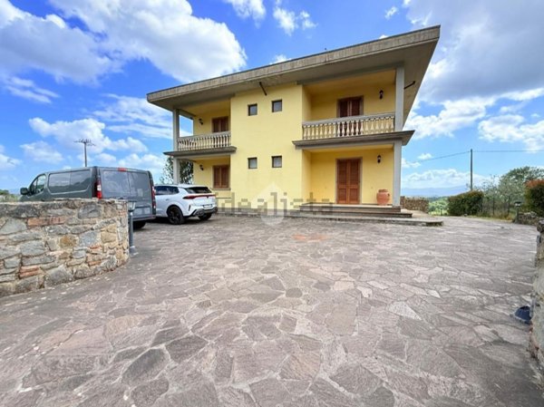 casa indipendente in vendita a Terranuova Bracciolini