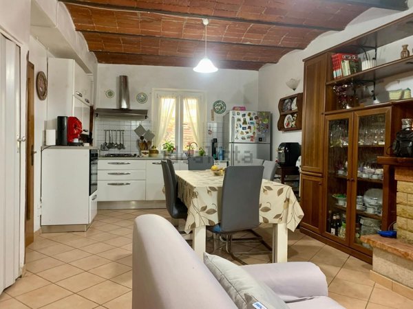 appartamento in vendita a Terranuova Bracciolini in zona Campogialli