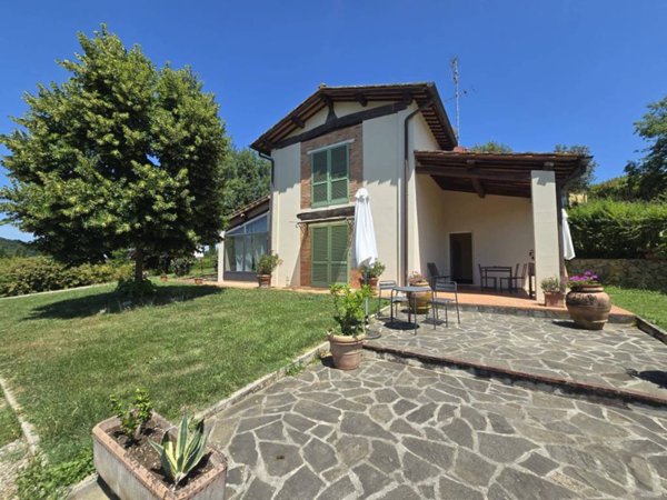 casa indipendente in vendita a Terranuova Bracciolini in zona Persignano