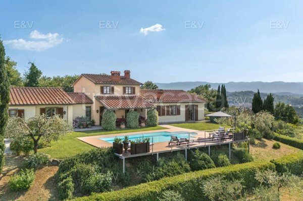 casa indipendente in vendita a Terranuova Bracciolini in zona Ville
