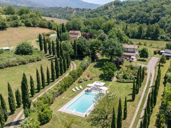 casa indipendente in vendita a Terranuova Bracciolini in zona Ville