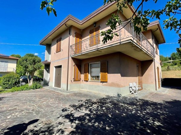 casa indipendente in vendita a Terranuova Bracciolini in zona Ville