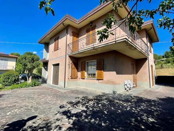 casa indipendente in vendita a Terranuova Bracciolini in zona Ville