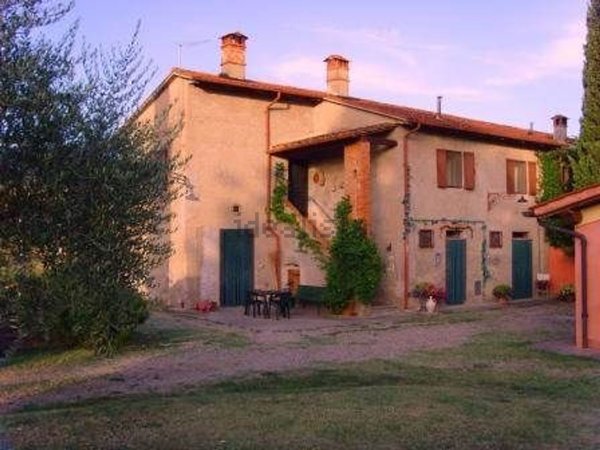 casale in vendita a Terranuova Bracciolini