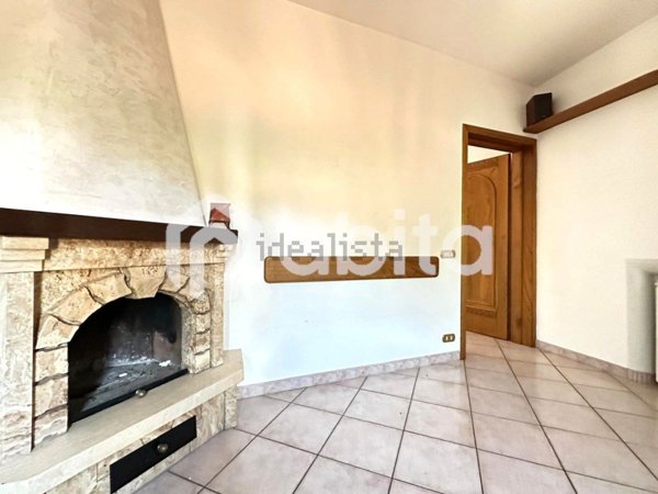 appartamento in vendita a Terranuova Bracciolini in zona Persignano