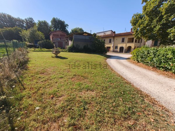 casale in vendita a Terranuova Bracciolini in zona Piantravigne