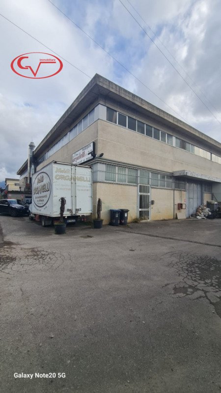locale commerciale in vendita a Terranuova Bracciolini