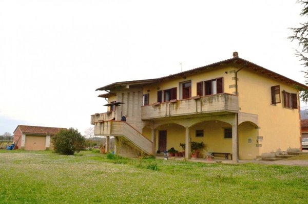 casa indipendente in vendita a Terranuova Bracciolini in zona Campogialli