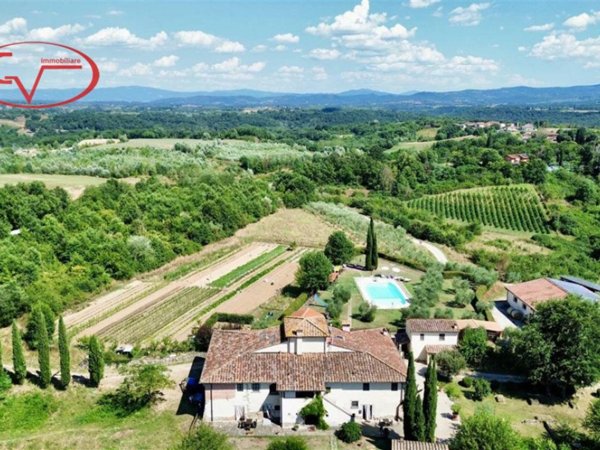 casa indipendente in vendita a Terranuova Bracciolini in zona Cicogna