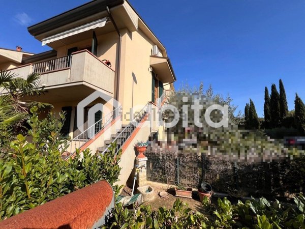 appartamento in vendita a Terranuova Bracciolini in zona Campogialli
