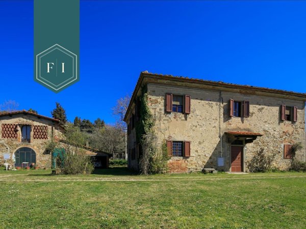 casa indipendente a Castelfranco Piandiscò in zona Castelfranco di Sopra