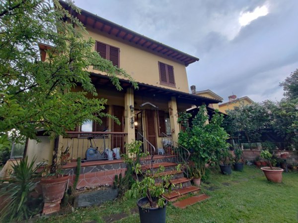 casa semindipendente in vendita a Castelfranco Piandiscò