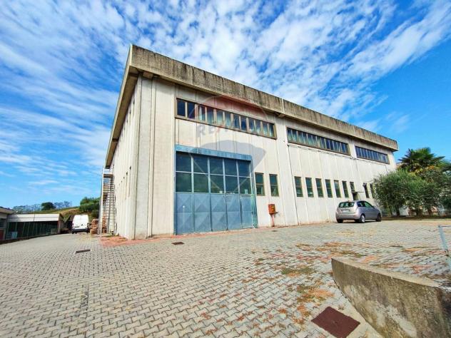negozio in vendita a Castelfranco Piandiscò in zona Faella
