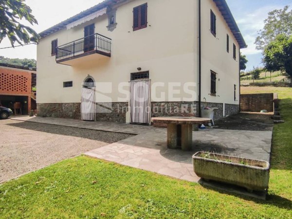 casa indipendente in vendita a Castelfranco Piandiscò