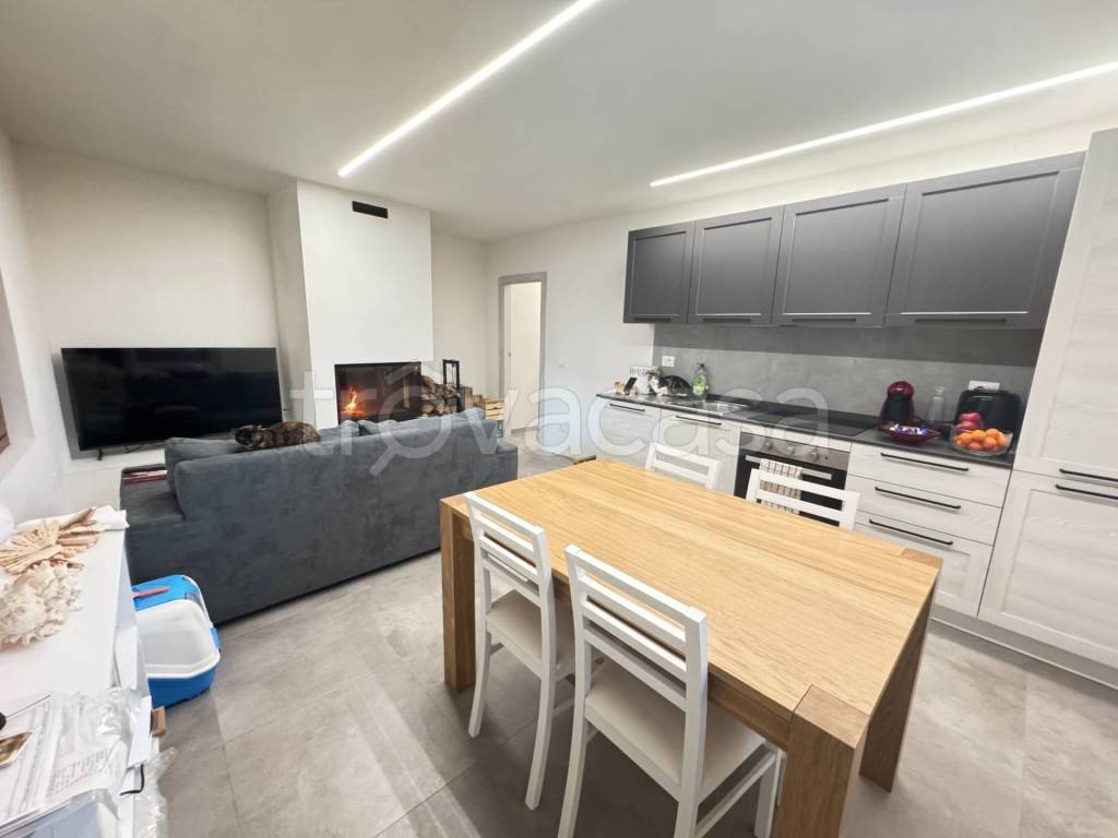 appartamento in vendita a Castelfranco Piandiscò