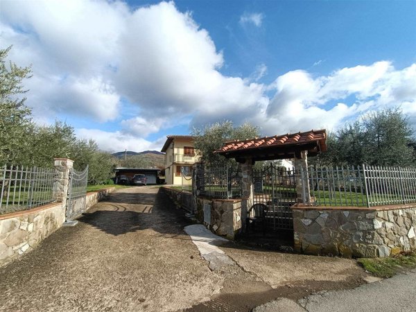 appartamento in vendita a Castelfranco Piandiscò in zona Pian di Sco