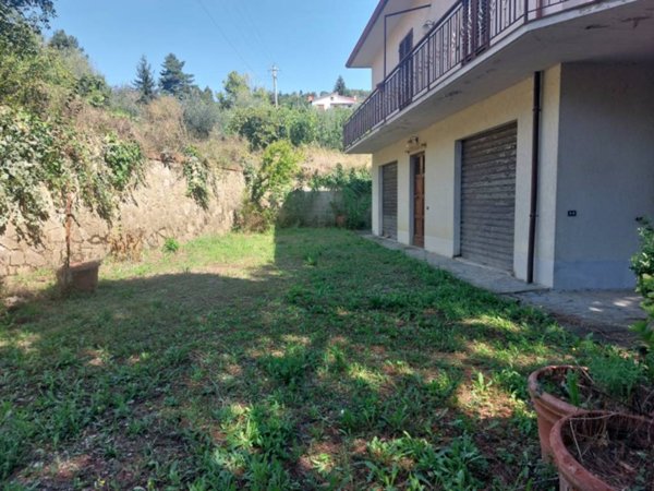 casa indipendente in vendita a Castelfranco Piandiscò in zona Pulicciano
