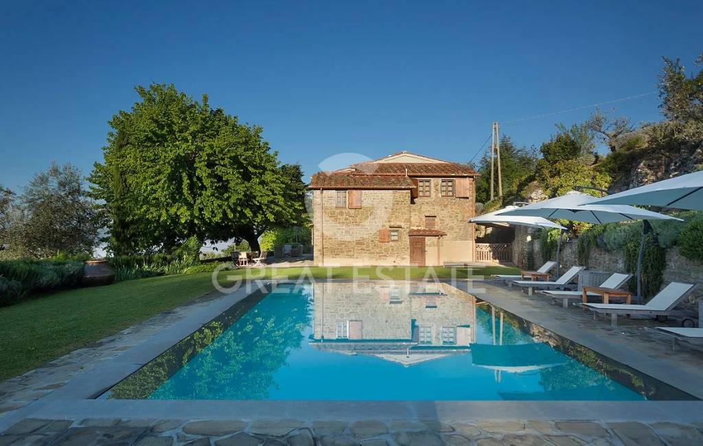 casa indipendente a Castelfranco Piandiscò in zona Castelfranco di Sopra