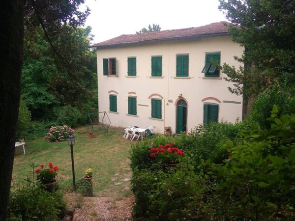 casa indipendente a Castelfranco Piandiscò in zona Castelfranco di Sopra