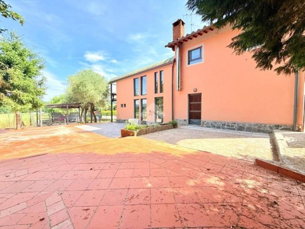 casa indipendente in vendita a Castelfranco Piandiscò