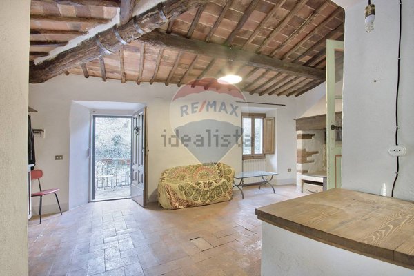 casa indipendente in vendita a Castelfranco Piandiscò in zona Pulicciano