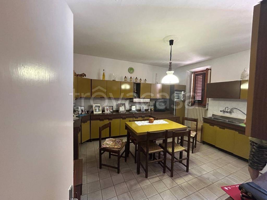 casa indipendente a Castelfranco Piandiscò in zona Castelfranco di Sopra