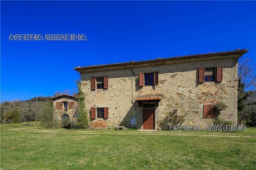 casa indipendente a Castelfranco Piandiscò in zona Castelfranco di Sopra